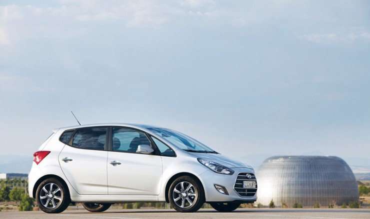23082015-Car-Hyundai_ix20_02