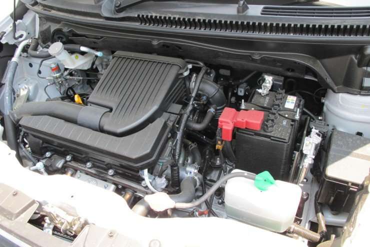 11092015-Car-Suzuki_Ertiga_06