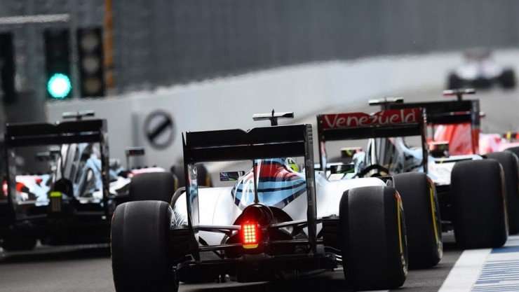 10102015-Car-F1-GPRussia