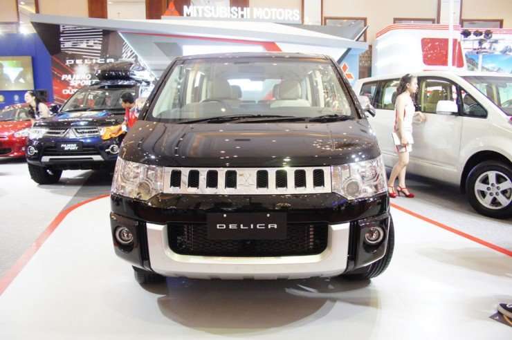 29102015-Car-Delica-Royal_02