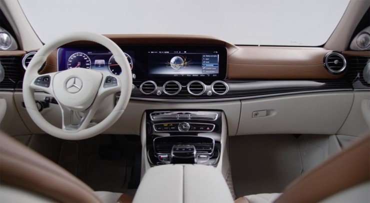 29122015-Car-Mercedes-E-Class_03