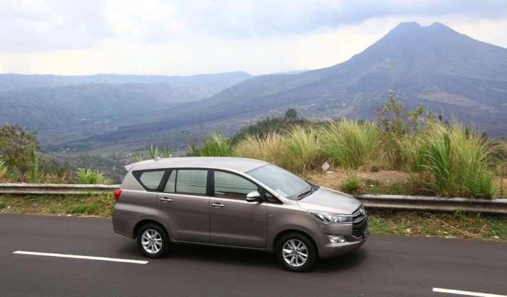 14012016-Car-Toyota-Kijang-Innova_03