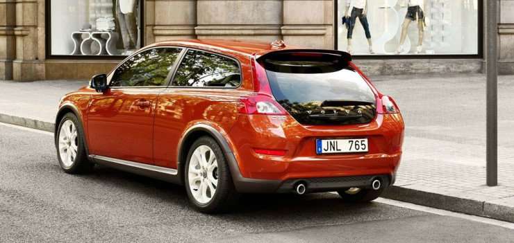 24022016-Car-Volvo-C30-2011