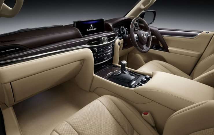 02032016-Car-Lexus-LX570_03