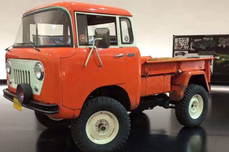 13032016-Car-Jeep-FC-150-Heritage_02