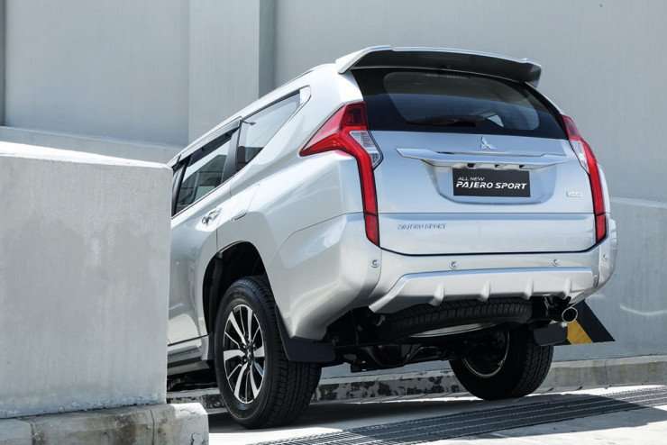 06042016-Car-Pajero-Sport_05