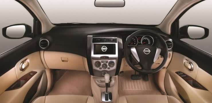 02062016-Car-Nissan-Grand-Livina_03