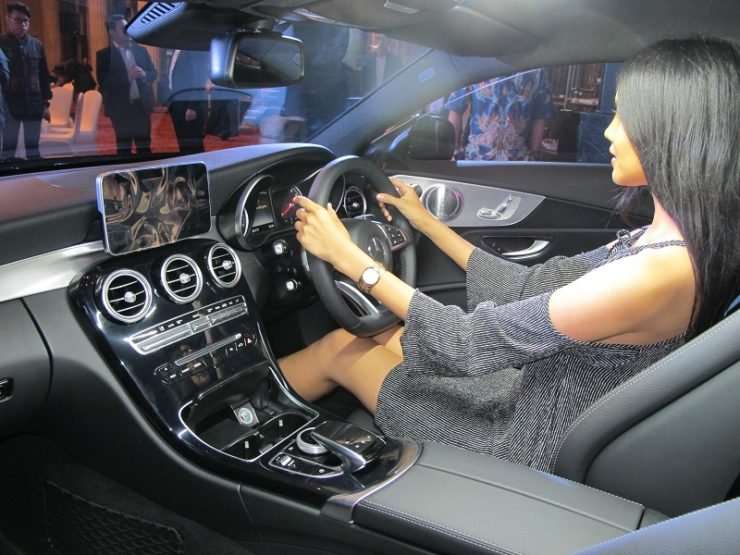 Mercedes-Benz Menambah Lini C-Class Dengan Meluncurkan C-Class Coupe 2