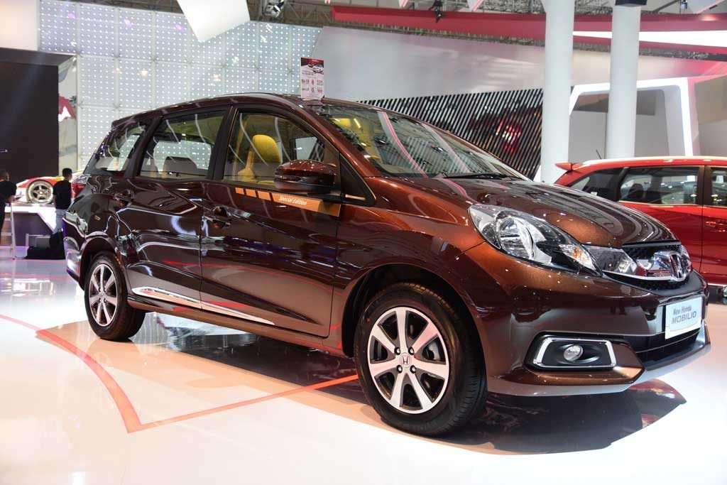18082016-Car-Honda-Mobilio-E-CVT-SE