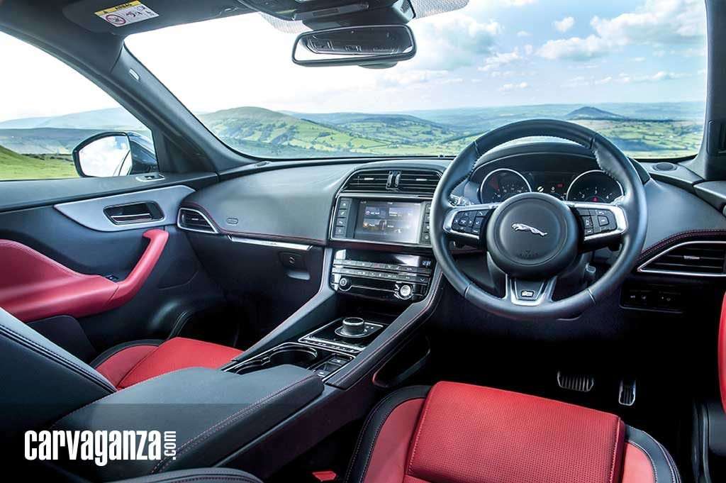 23082016-Car-Jaguar-FPace_05