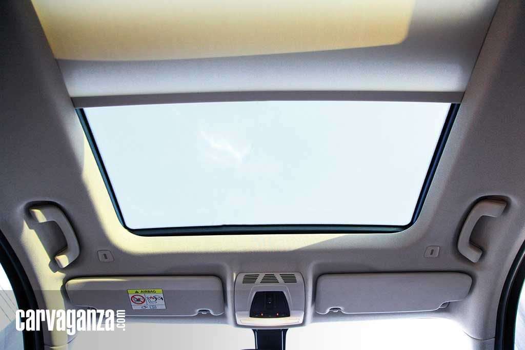 26082016-Car-BMW-X1_03