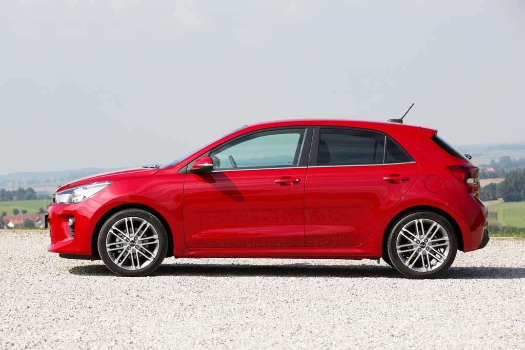 19092016-car-new-kia-rio_04