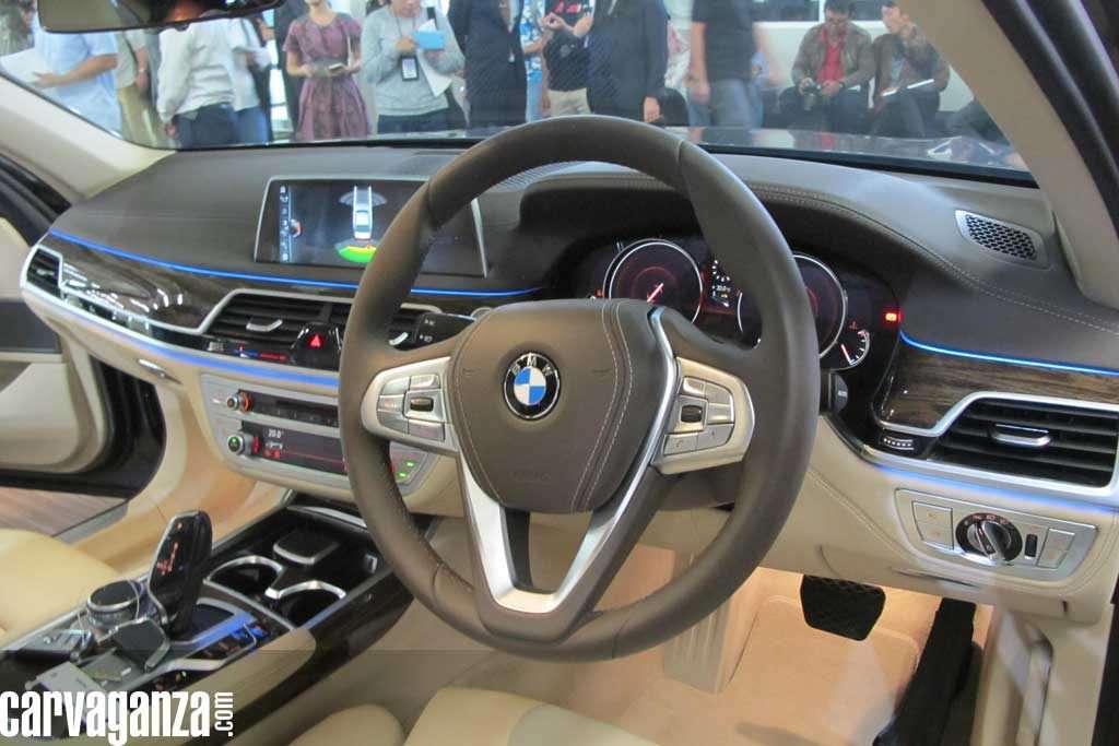 01122016-car-bmw-7-series_05