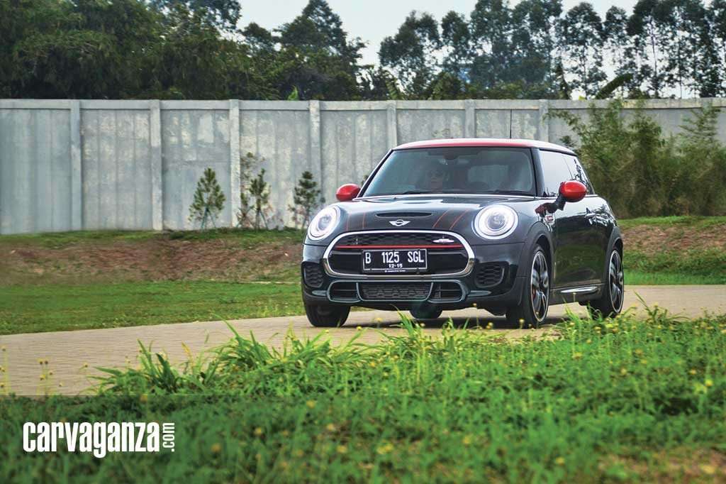 20112016-car-mini-cooper-jpw_01