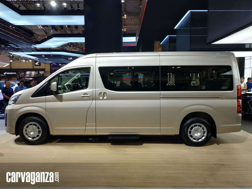 Toyota Hiace Premio Makin Mewah Dan Premium