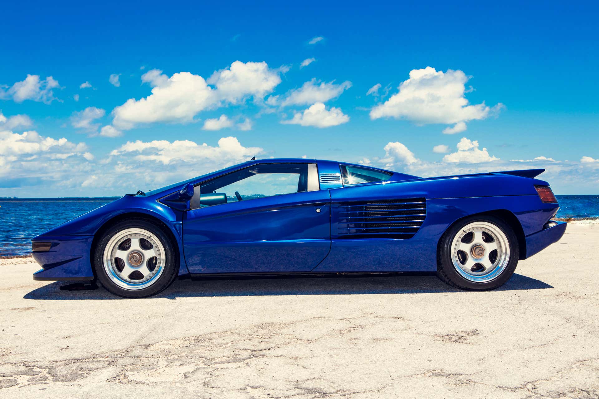 Dijual Supercar Langka Koleksi Sultan Brunei, Hanya 9 Unit Di Dunia