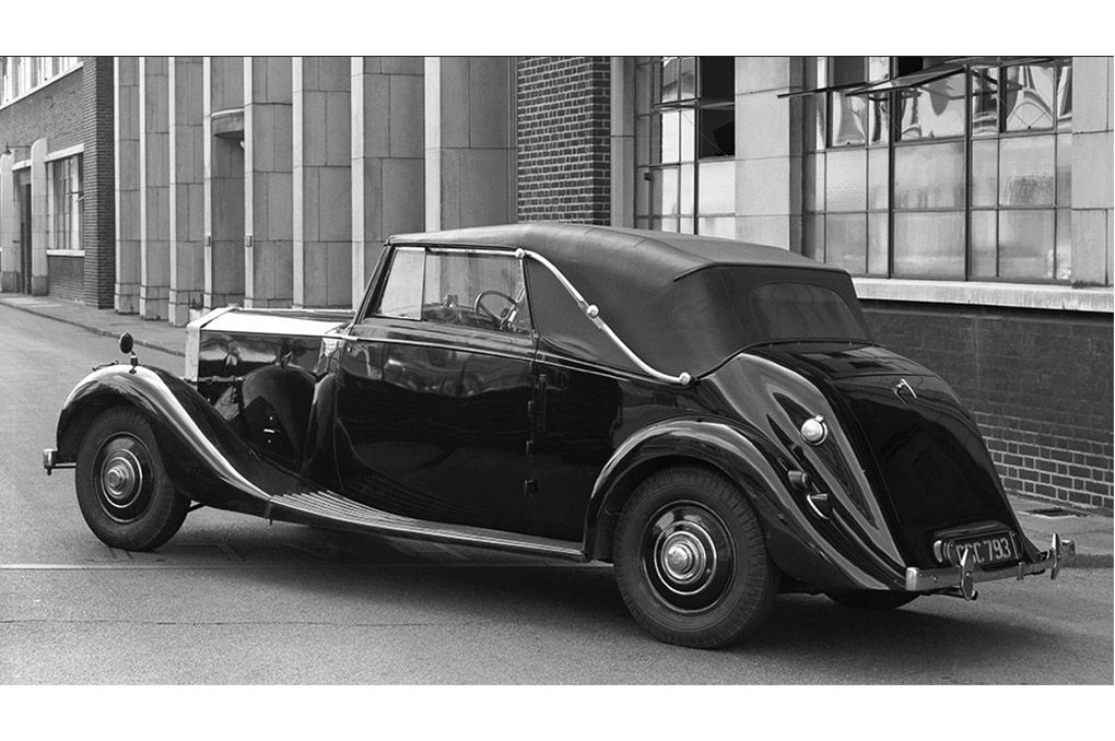 7 Mobil Di Film James Bond Yang Dibikin Terkenal Oleh Mendiang Sean Connery