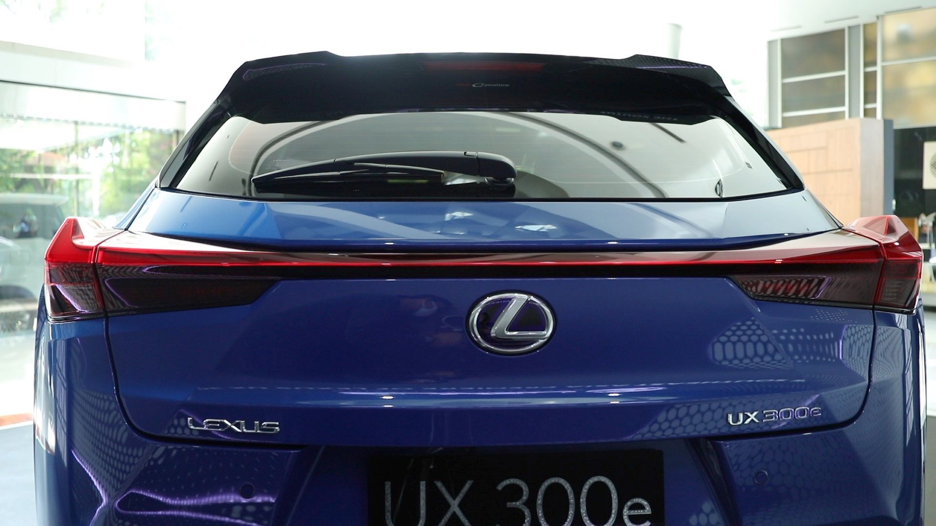 Lexus UX 300e