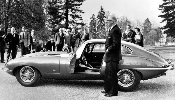 Jaguar E-Type, Hikayat Mobil Terindah Di Dunia (Bagian 1)
