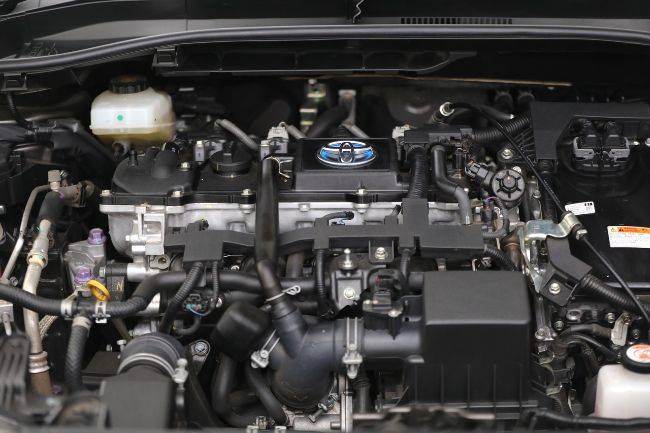 mesin hybrid Toyota C-HR