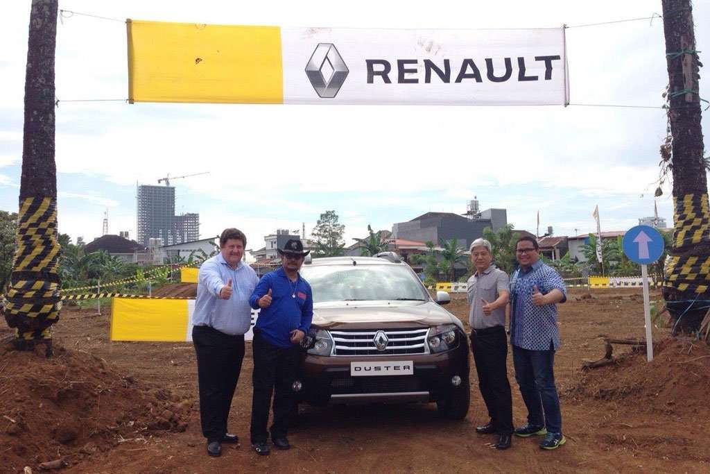 Renault Jajal Ketangguhan Duster 4x4 di Makassar Renault Jajal Ketangguhan Duster 4x4 di Makassar