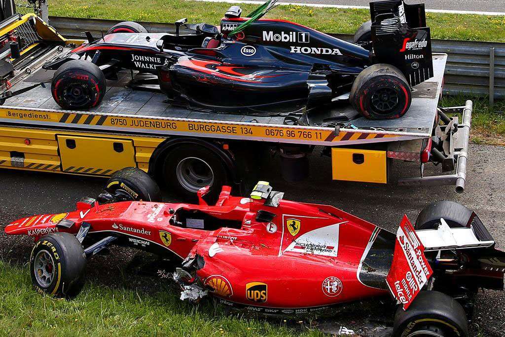 Alonso: Beruntung Saya Tak Menghantam Kepala Hamilton Alonso: Beruntung Saya Tak Menghantam Kepala Hamilton