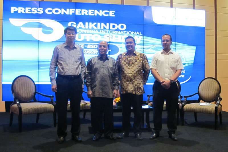 GIIAS 2015 Banjir Launching Mobil Baru GIIAS 2015 Banjir Launching Mobil Baru