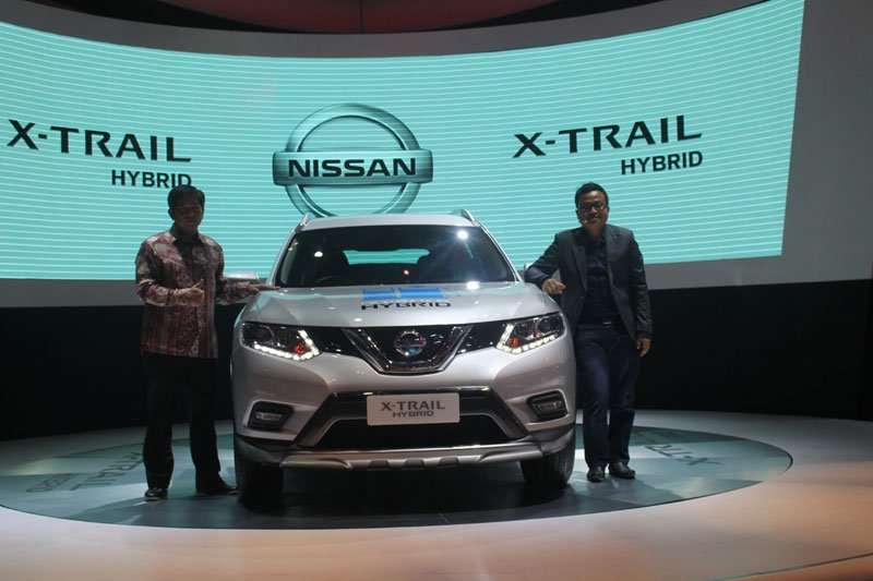 GIIAS 2015: New Nissan X-Trail Hybrid Meluncur GIIAS 2015: New Nissan X-Trail Hybrid Meluncur