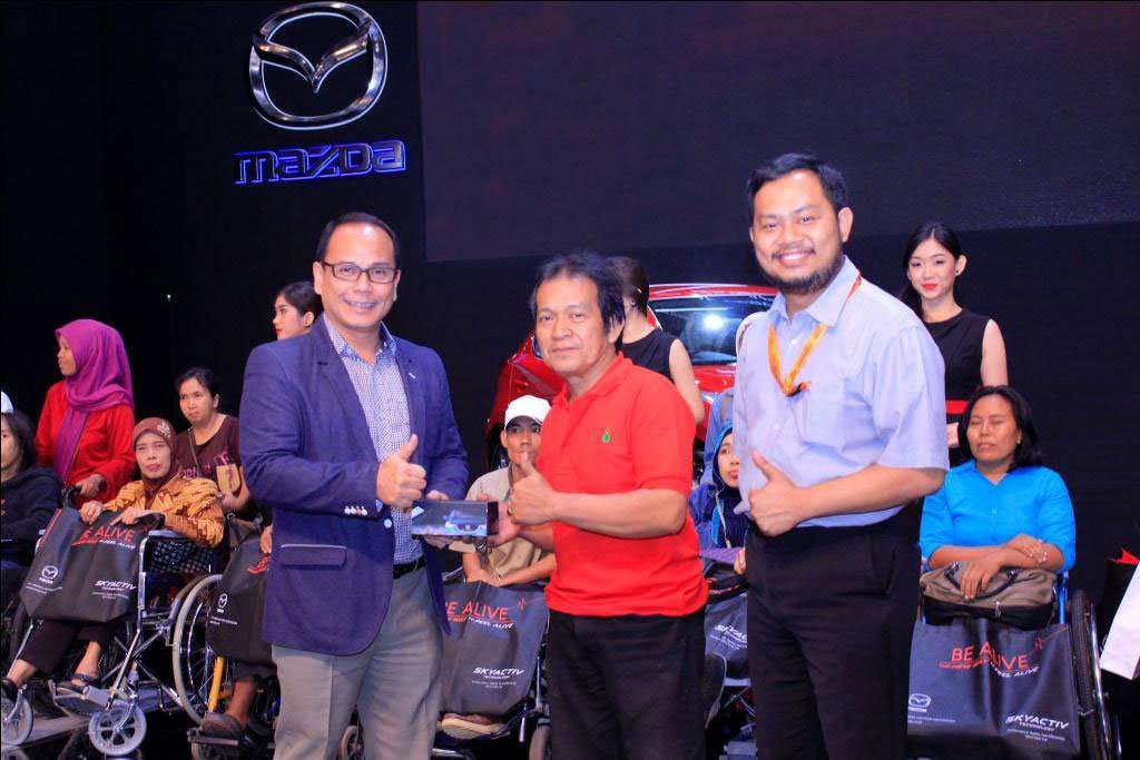 GIIAS 2015: Mazda Dukung Tour for Disabled GIIAS 2015: Mazda Dukung Tour for Disabled