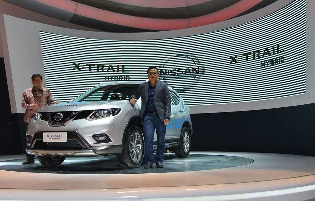 Nissan New X-Trail Hybrid, Dijual November Harga Rp 600 Juta Nissan New X-Trail Hybrid, Dijual November Harga Rp 600 Juta