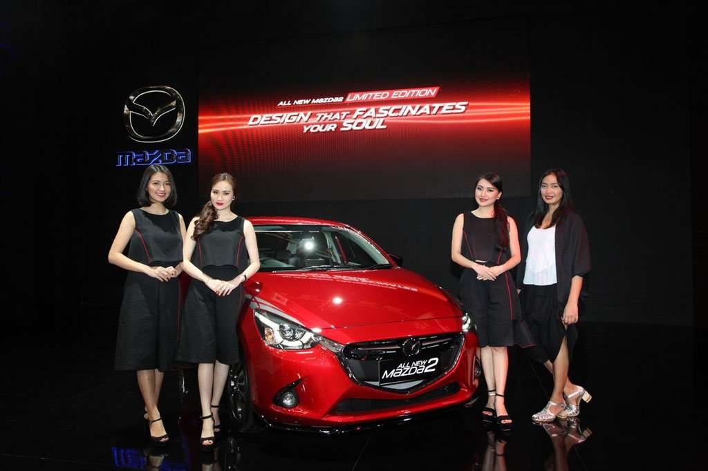 GIIAS 2015: Mazda Gandeng Desainer Nasional Rancang Busana Zoom-Zoom Girls GIIAS 2015: Mazda Gandeng Desainer Nasional Rancang Busana Zoom-Zoom Girls