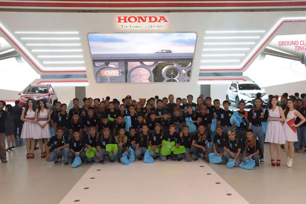 GIIAS 2015: Boot Honda Meriahkan Students Day GIIAS 2015: Boot Honda Meriahkan Students Day