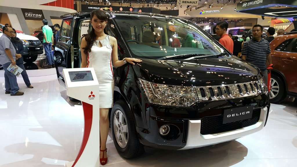 Promo Khusus Mitsubishi Delica di GIIAS 2015 Promo Khusus Mitsubishi Delica di GIIAS 2015