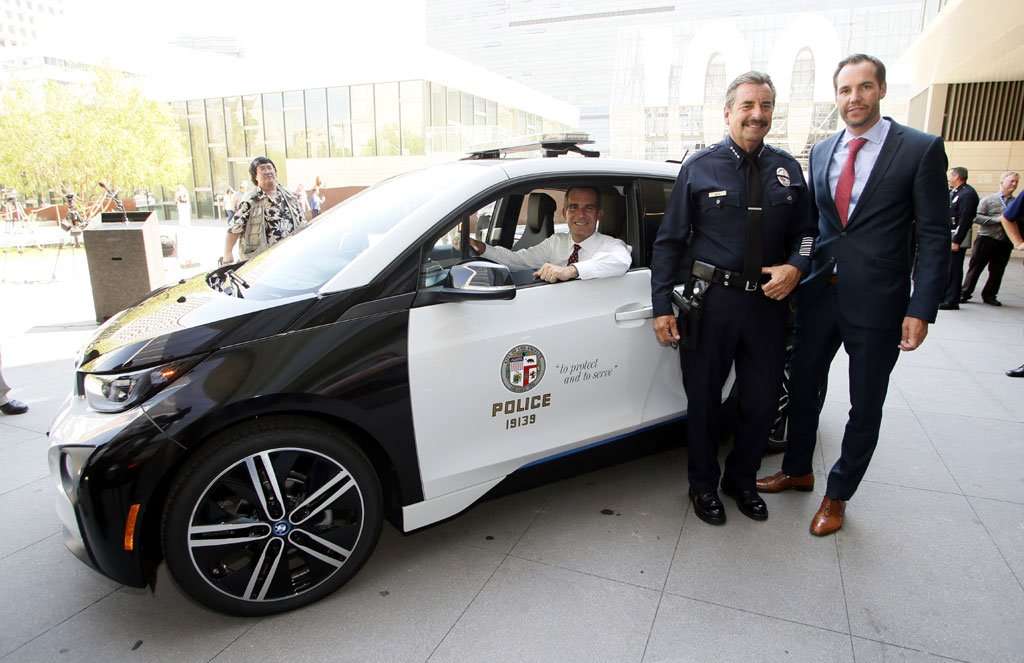 BMW i3 Jadi Mobil Polisi LAPD BMW i3 Jadi Mobil Polisi LAPD
