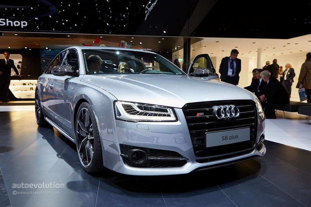 Audi S8 Plus, Sedan yang Membunyikan Tenaga 605 HP Audi S8 Plus, Sedan yang Membunyikan Tenaga 605 HP