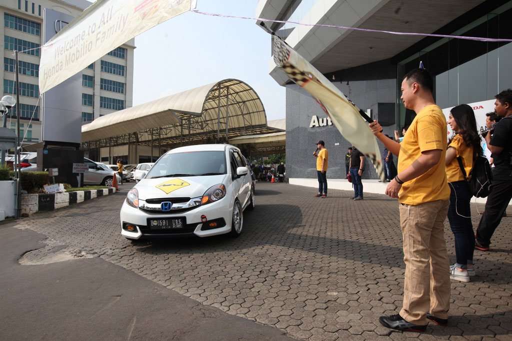 Rekor Baru, Konsumsi BBM Honda Mobilio 26,7 Km/Liter Rekor Baru, Konsumsi BBM Honda Mobilio 26,7 Km/Liter