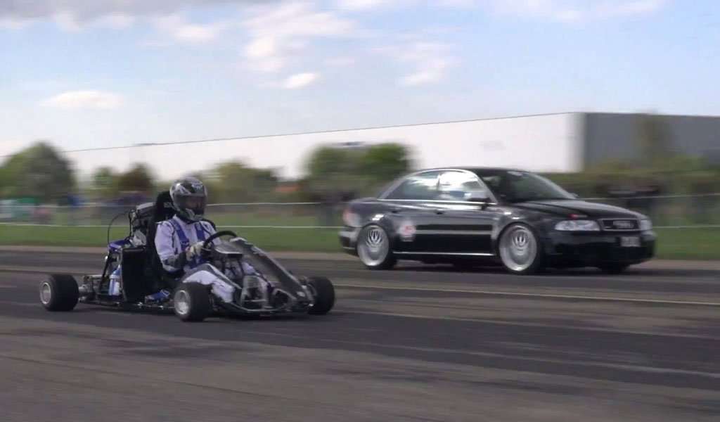 Video: Mega-kart Ini Kalahkan Audi S4 dan Porsche 9FF Video: Mega-kart Ini Kalahkan Audi S4 dan Porsche 9FF