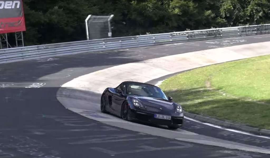 Video: Ini Suara Porsche Boxster S dengan Turbo 4-Silinder Video: Ini Suara Porsche Boxster S dengan Turbo 4-Silinder