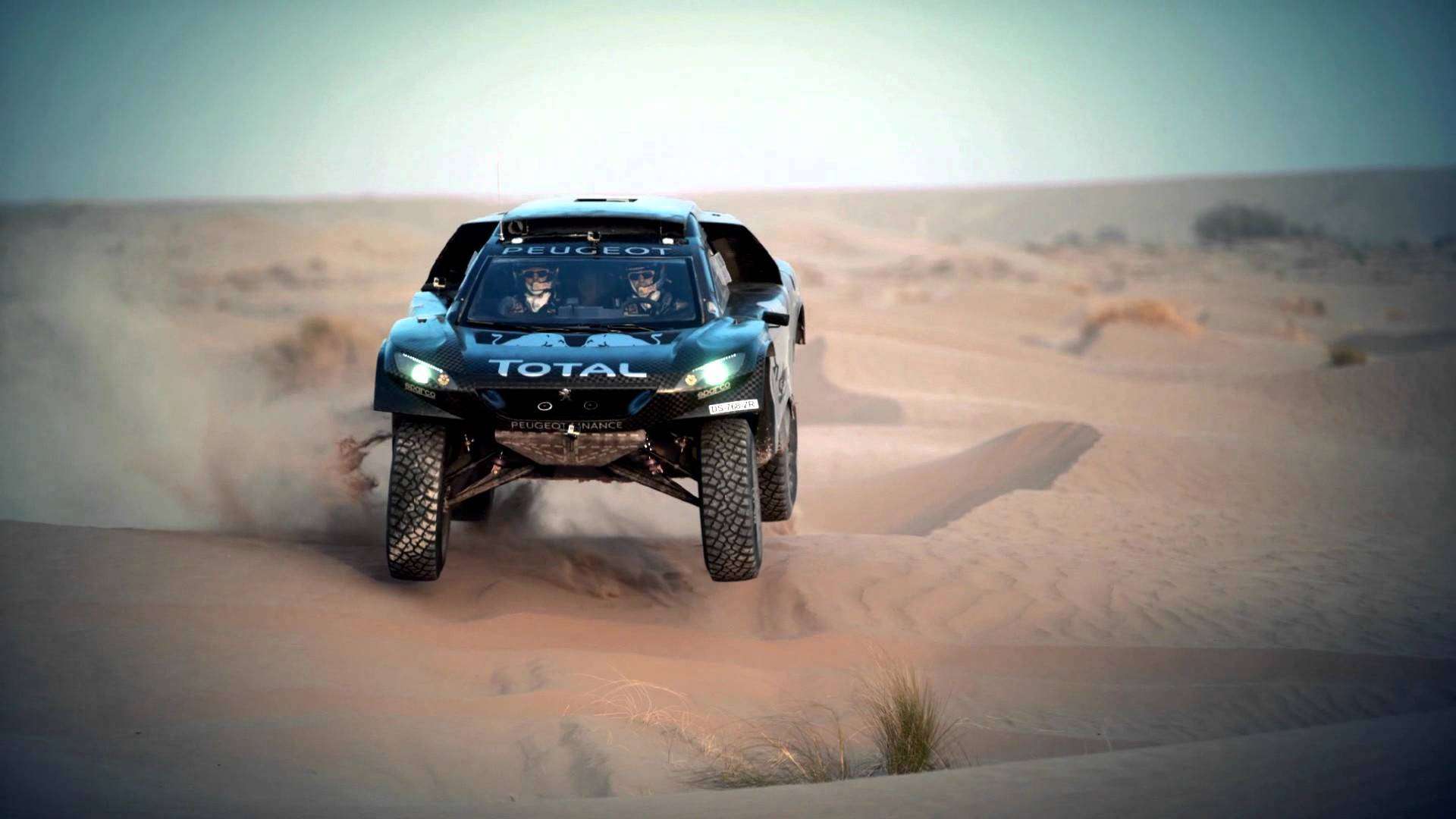 Video: Dahsyatnya Peugeot 2008 DKR 16 Video: Dahsyatnya Peugeot 2008 DKR 16