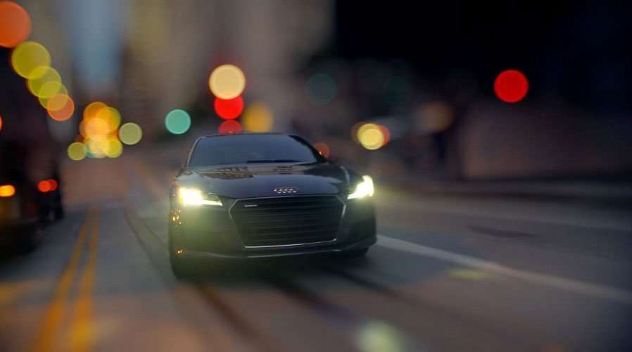 Video: Iklan Keren Audi TT dengan Teknik Tilt-Shift Video: Iklan Keren Audi TT dengan Teknik Tilt-Shift