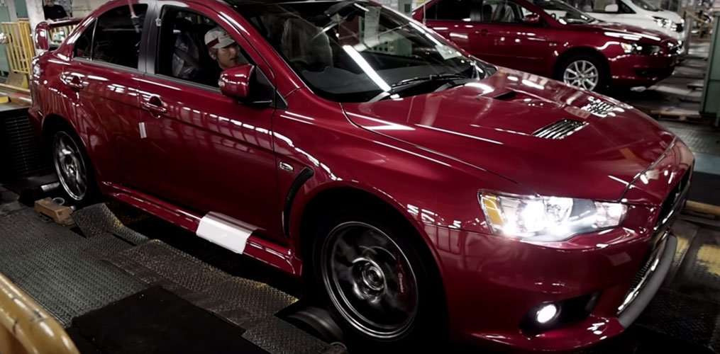 Video: Ini Dia Edisi Terakhir Mitsubishi Evo Video: Ini Dia Edisi Terakhir Mitsubishi Evo