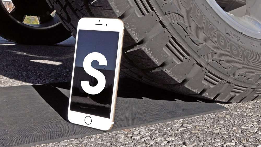 Video: iPhone 6S Vs Ford F150 Video: iPhone 6S Vs Ford F150