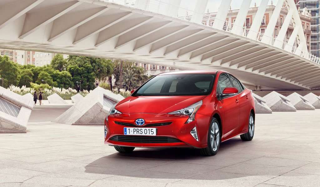 Video: Toyota Prius 2016 Video: Toyota Prius 2016