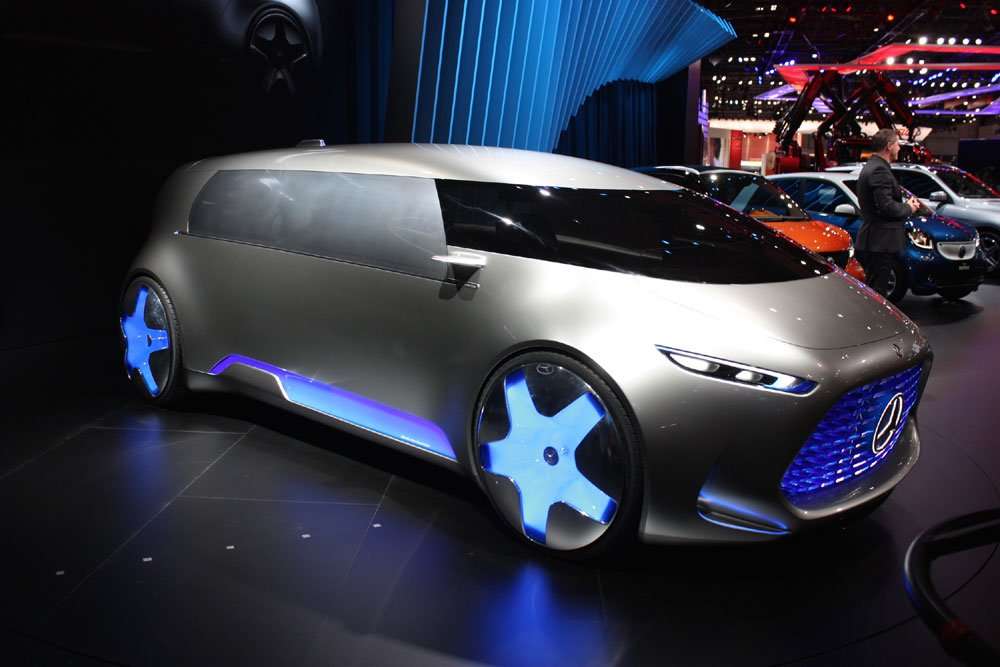 Mercedes-Benz Vision Tokyo, Smartphone Berjalan Mercedes-Benz Vision Tokyo, Smartphone Berjalan
