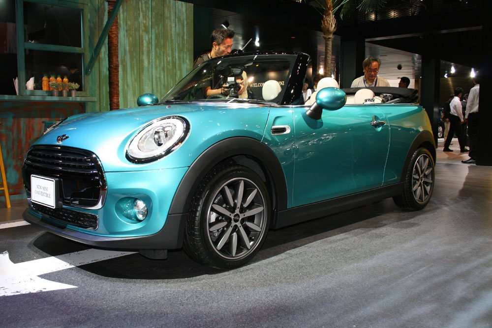 MINI Convertible Lakukan Debut di Tokyo MINI Convertible Lakukan Debut di Tokyo
