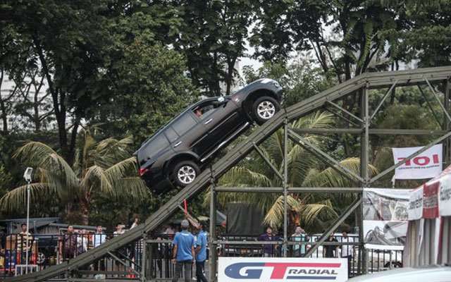 11 APM Sediakan Faislitas Test Drive di JAS 2015 11 APM Sediakan Faislitas Test Drive di JAS 2015
