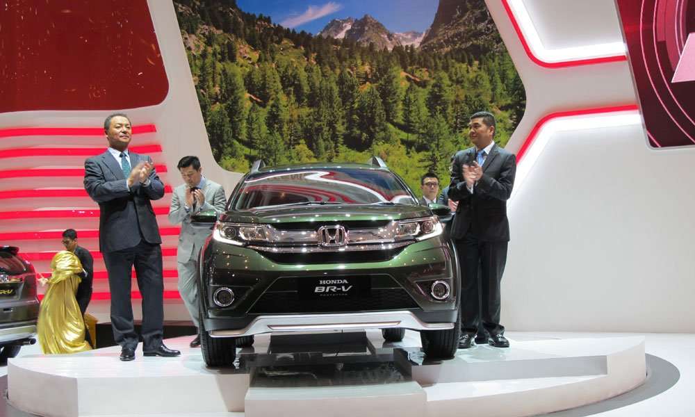 Honda BR-V Juga Pamer Badan di Kota Malang Honda BR-V Juga Pamer Badan di Kota Malang