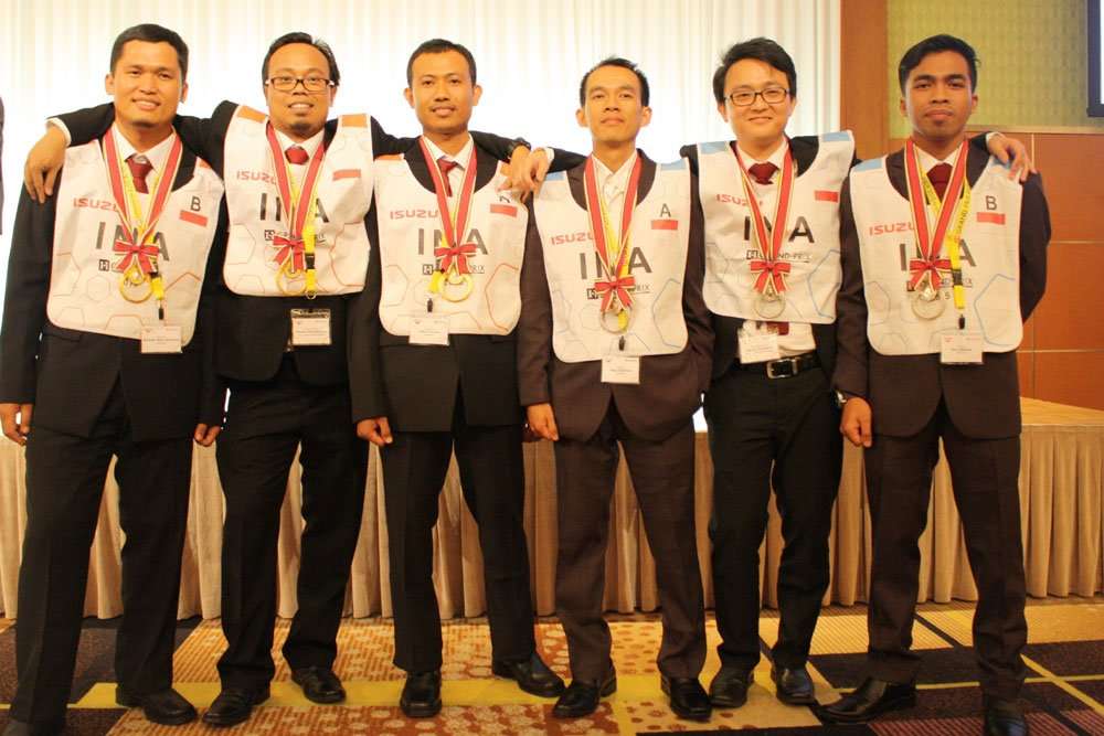 Mekanik Isuzu Indonesia Juara di Kompetisi Dunia Mekanik Isuzu Indonesia Juara di Kompetisi Dunia
