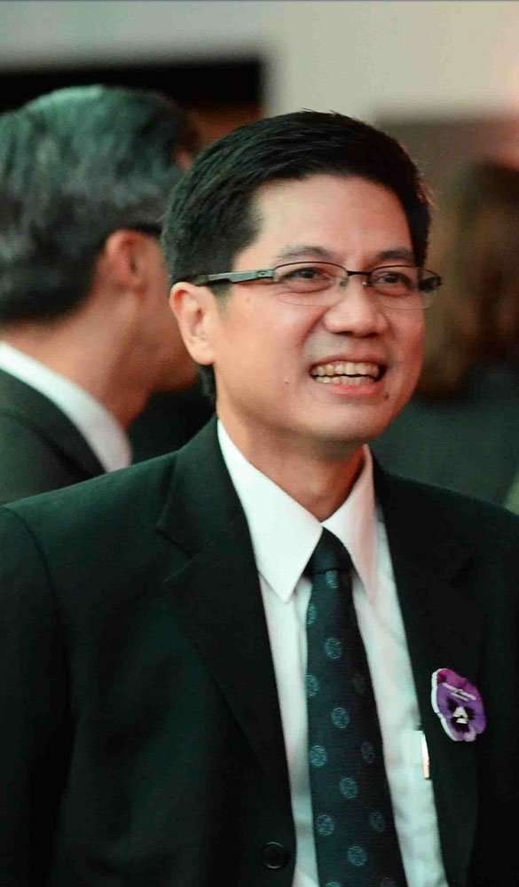 Resmi, Henry Tanoto Vice President Director Baru Toyota Astra Resmi, Henry Tanoto Vice President Director Baru Toyota Astra
