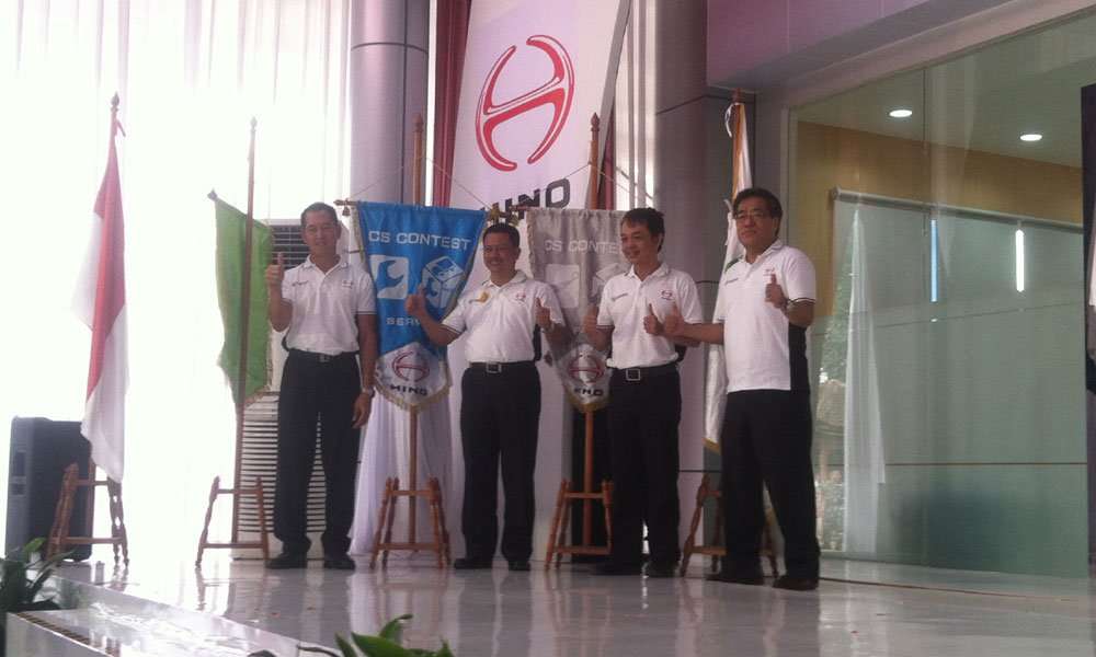 Tingkatkan SDM, Hino Gelar Customer Satisfaction Contest Tingkatkan SDM, Hino Gelar Customer Satisfaction Contest